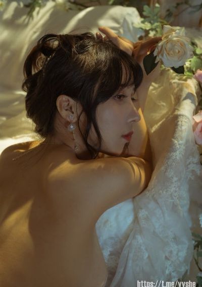 伦理漂亮女老板