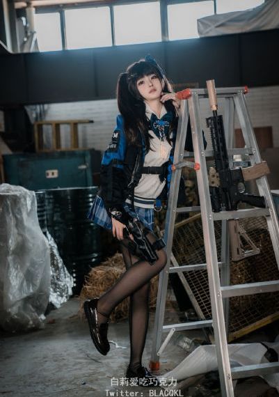 《挣扎吧亚当君》