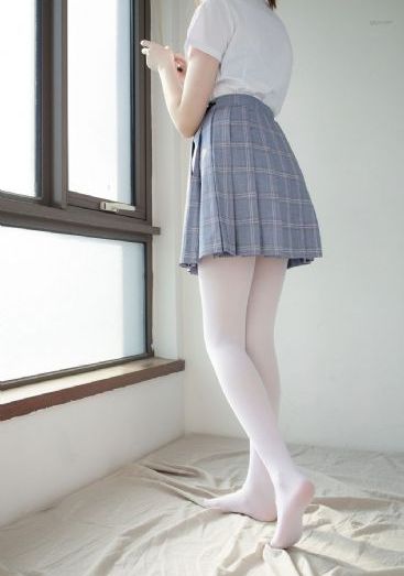 sana哥布林的窑洞第一季